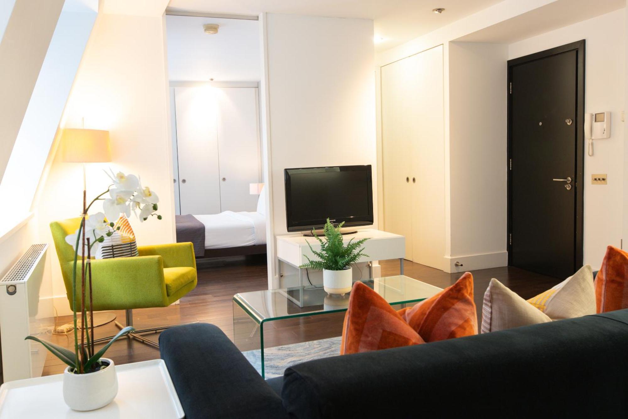 Appartamento Charming 1br Near Monument Station! *