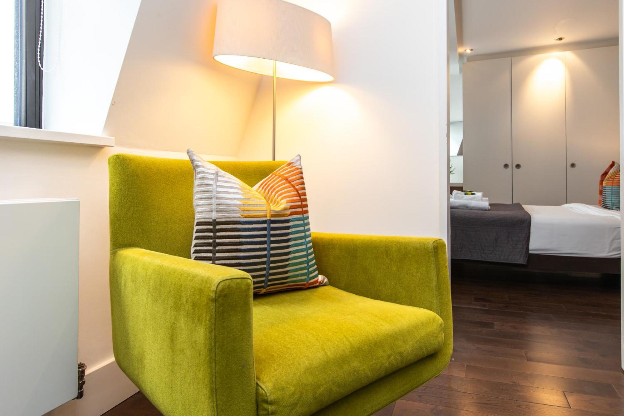 Charming 1br Near Monument Station! Londra