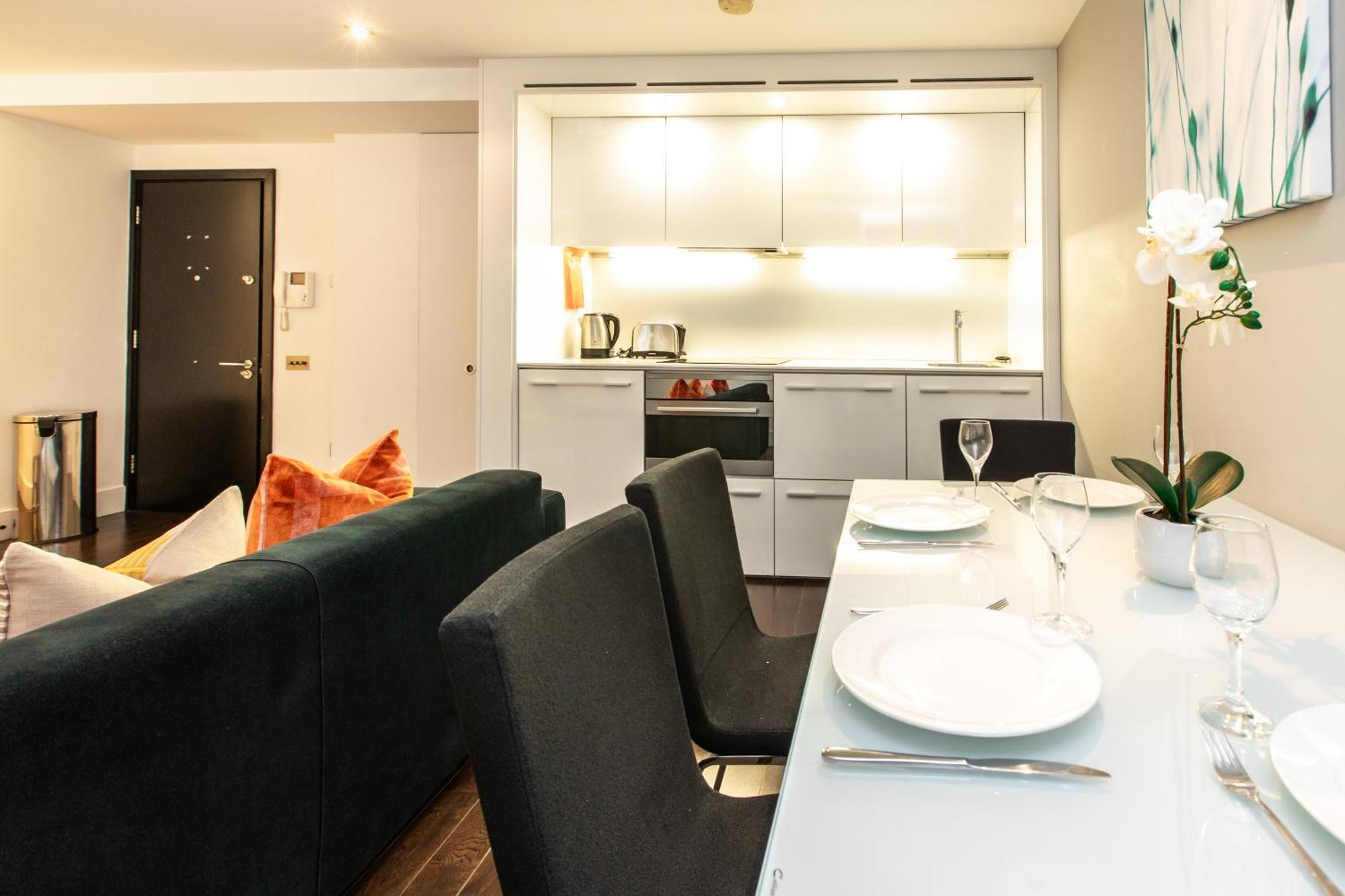 Appartamento Charming 1br Near Monument Station!