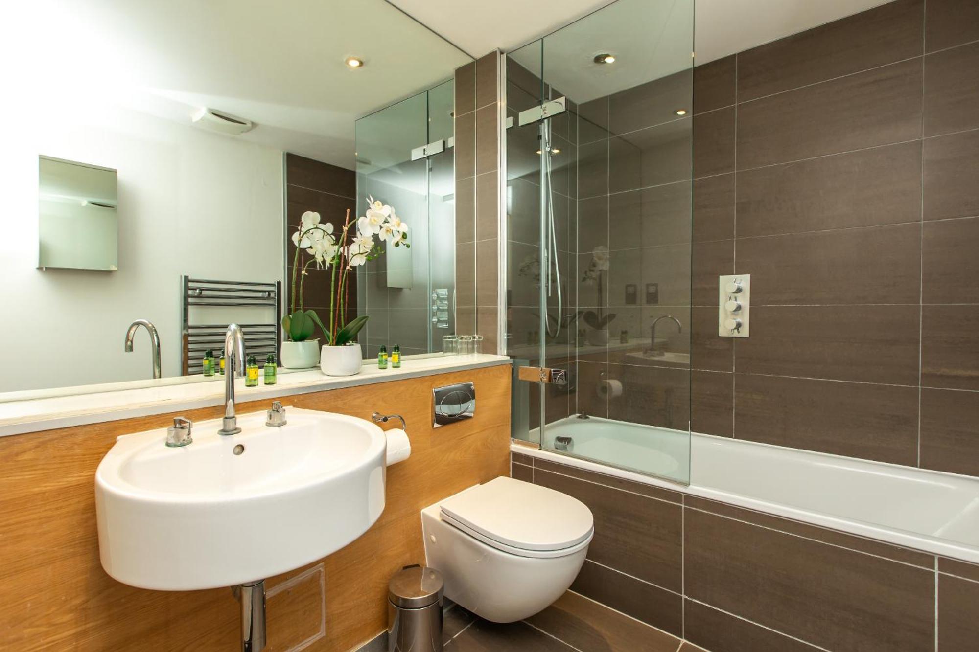 Charming 1br Near Monument Station! * Londra